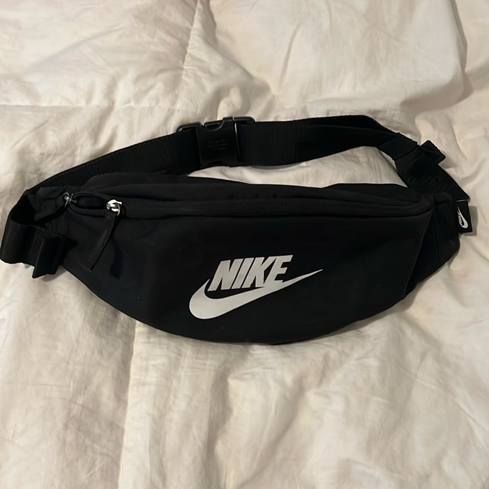 Nike belt bag